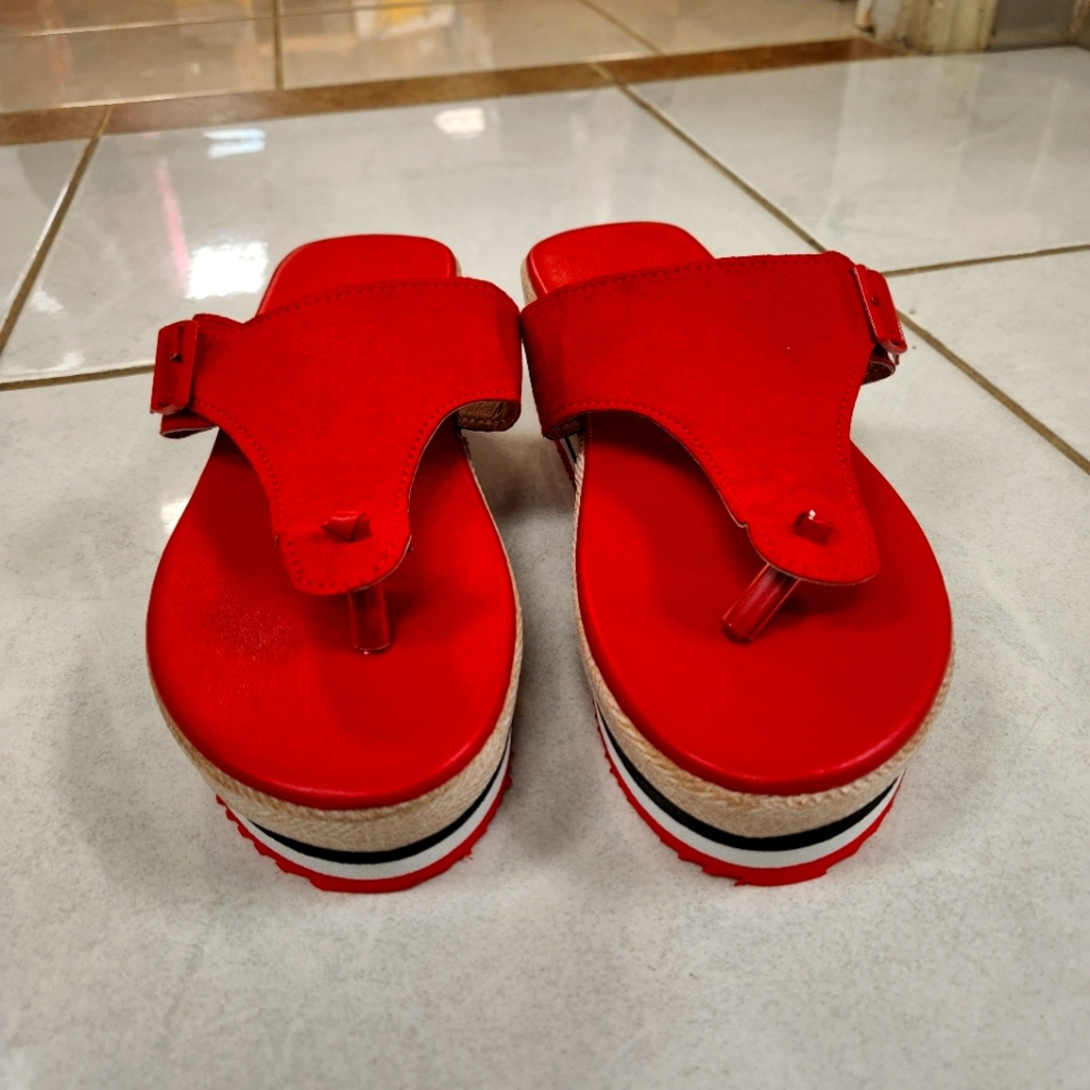 Womens Wedge Flip-Flops